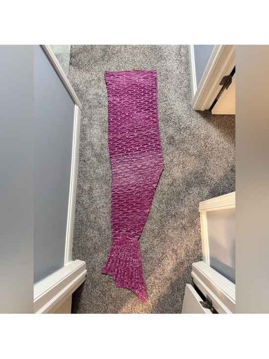 Other - 🧜🏻‍♀️🧜‍♂️Mermaid Tail Blanket in Pink